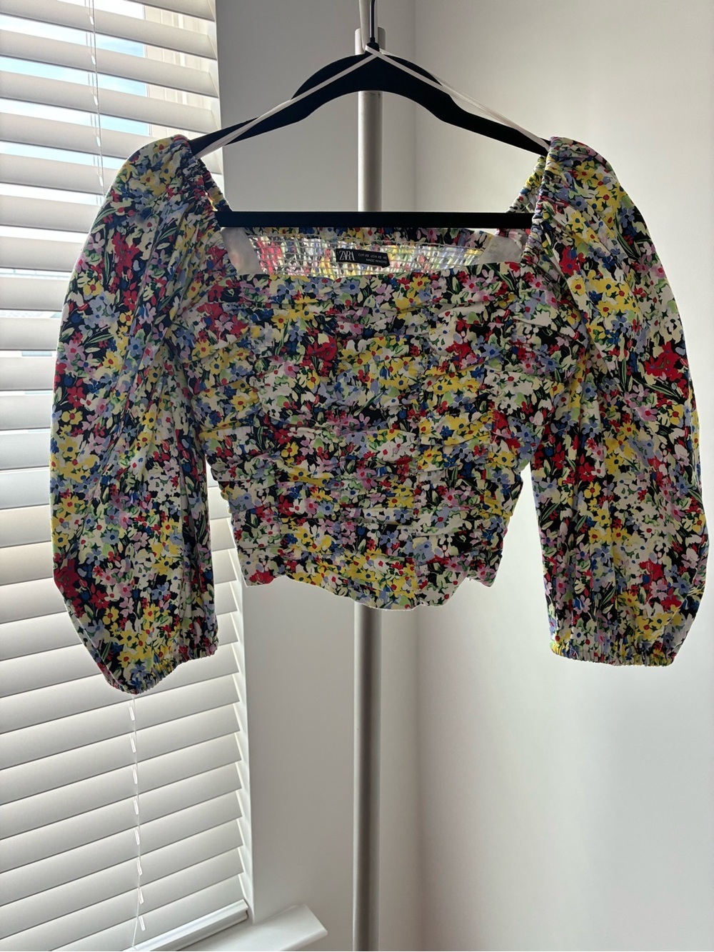 Zara Women's Floral Ruched Flounce Crop Top